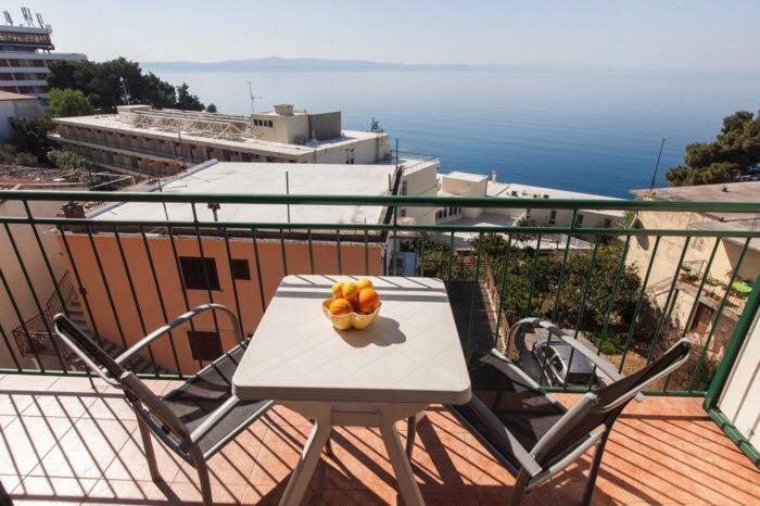 Apartmani Niko Podgora Bagian luar foto